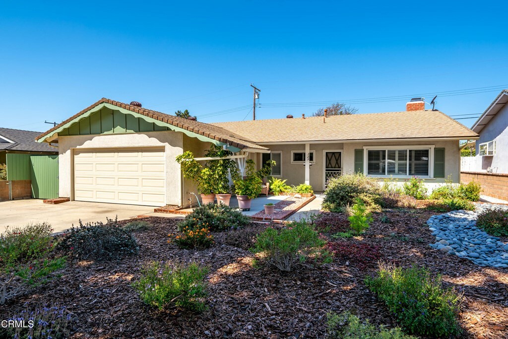 Property Photo:  329 Bucknell Avenue  CA 93003 