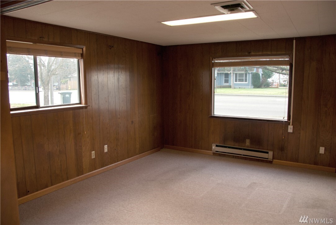 Property Photo: 9615 Bridgeport Wy SW WA 98499