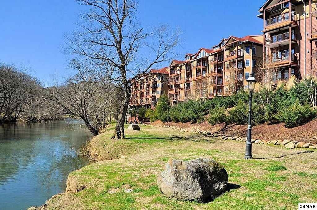 Property Photo: 527 River Place Way Way 533 TN 37862