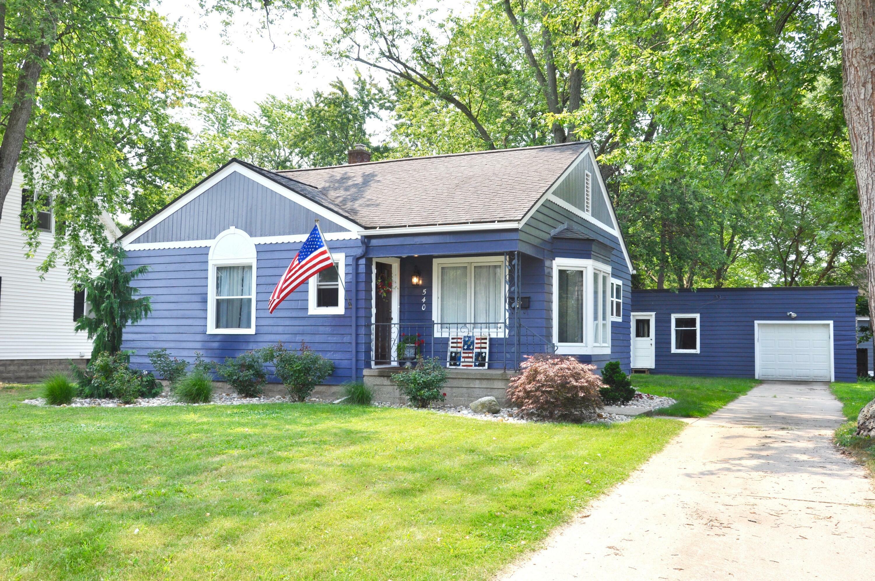 Property Photo: 540 E Central Avenue MI 49464