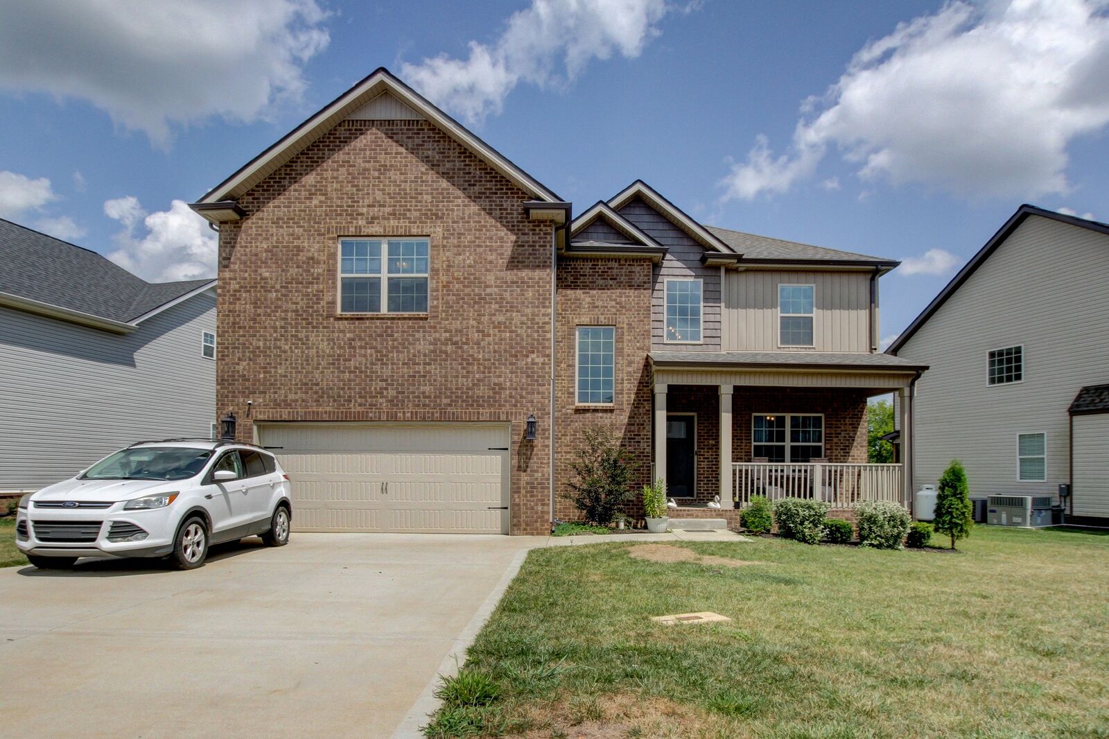 Property Photo: 1021 Shirley Dr TN 37042