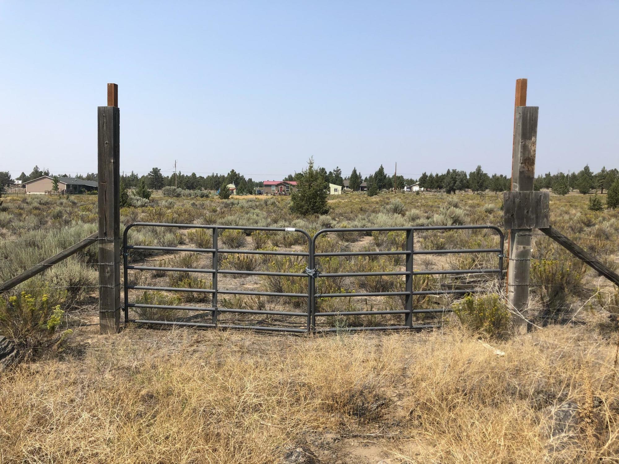 Property Photo:  Tl4100 SE Custer Road  OR 97754 