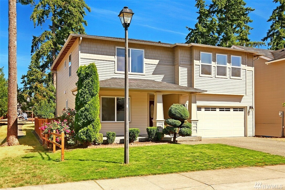 Property Photo:  29724 216th Place SE  WA 98042 