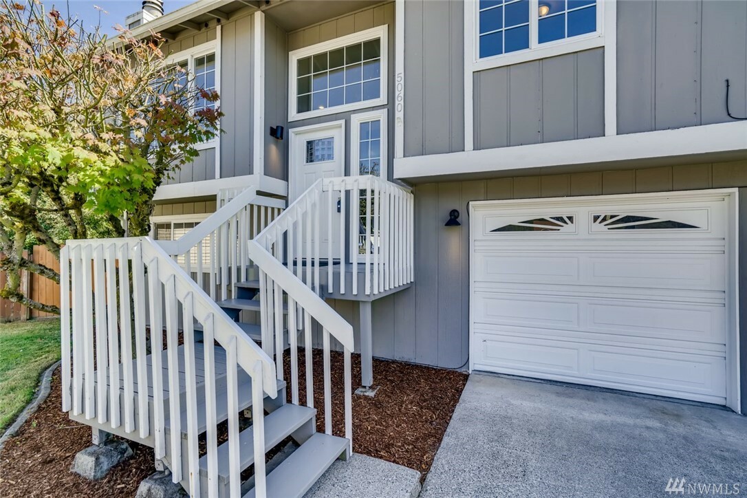 Property Photo:  5060 33rd Ct NE  WA 98422 