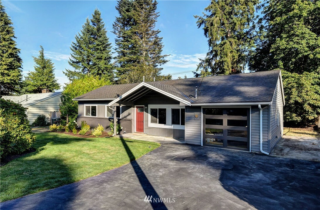 Property Photo:  7702 238th Place SW  WA 98026 