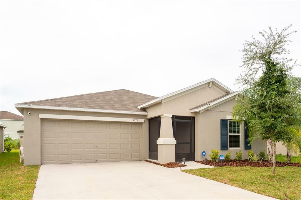 Property Photo:  1716 Broad Winged Hawk Drive  FL 33570 