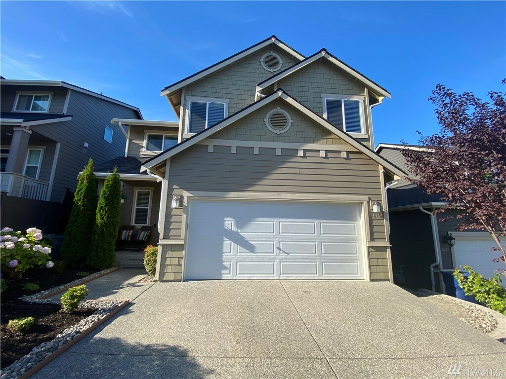 Property Photo:  8415 74th Place NE  WA 98270 