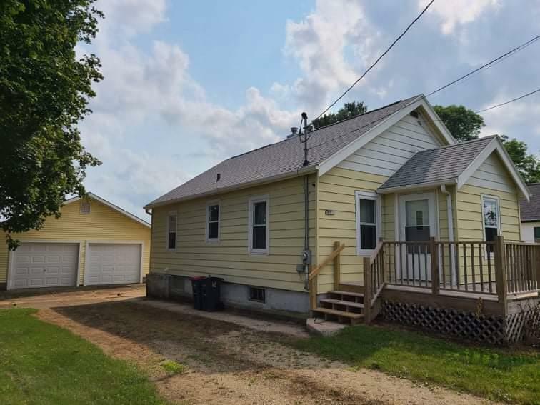 Property Photo:  127 Walker St  WI 53536 