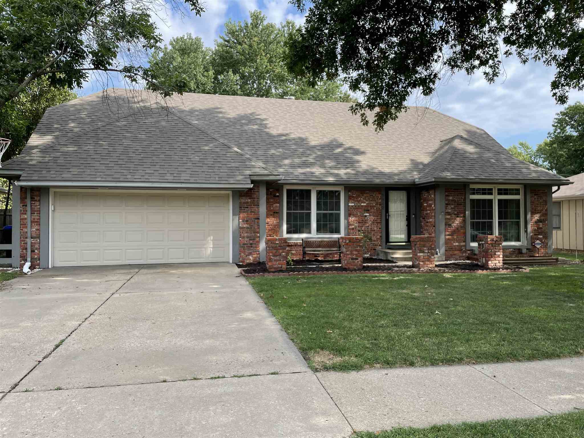 Property Photo: 5842 SW Smith Pl KS 66614