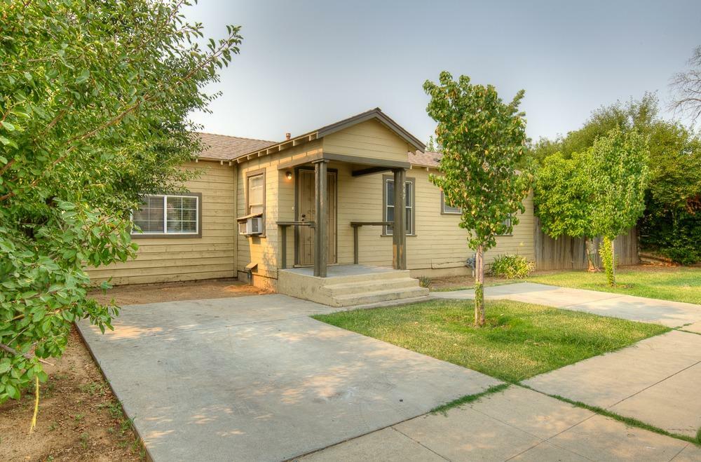 447 W Beechwood Avenue  Pinedale CA 93650 photo