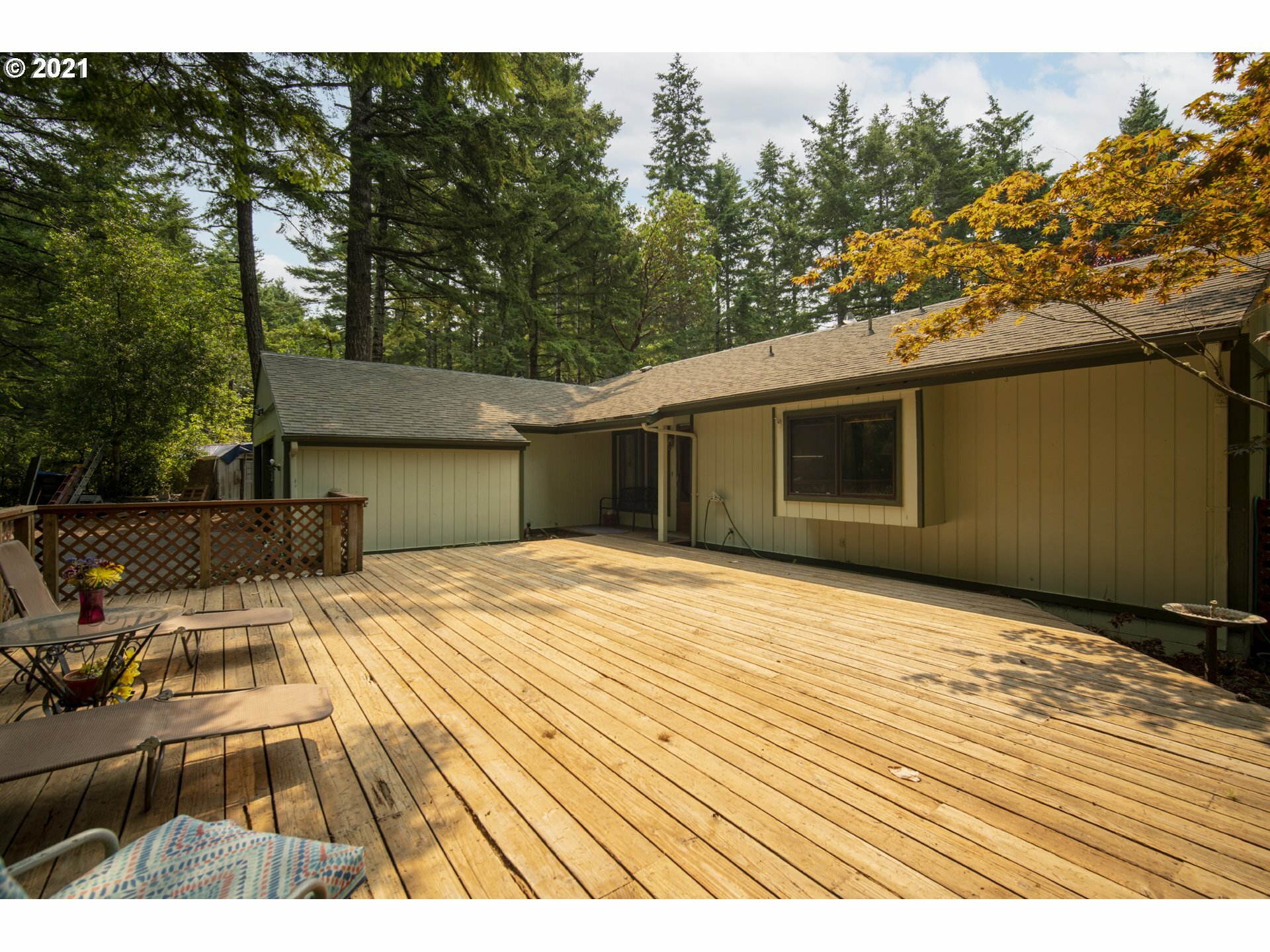 Property Photo:  56138 Tom Smith Rd  OR 97411 