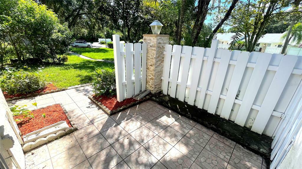 Property Photo: 4012 Poinciana Court FL 34684