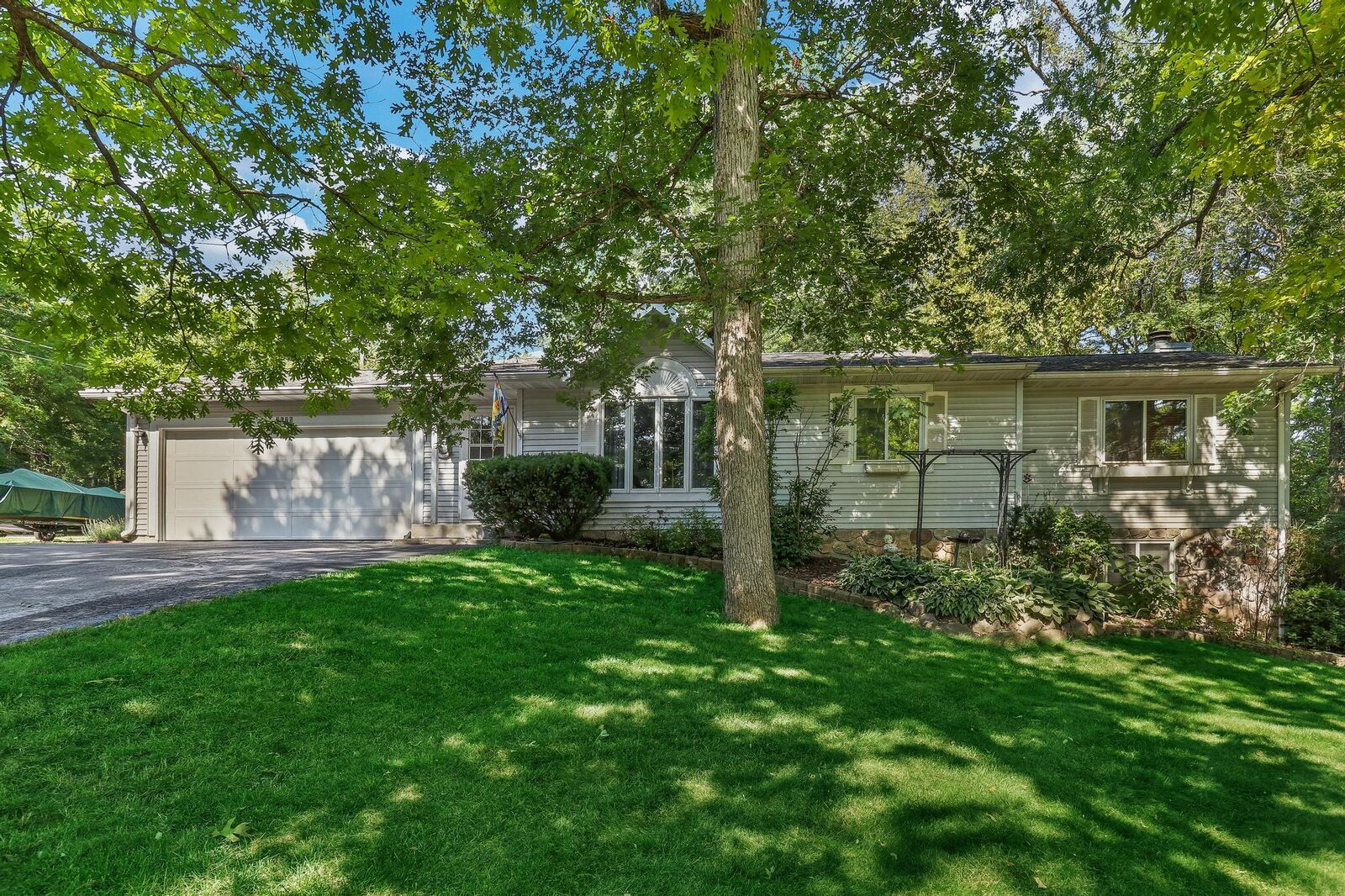 Property Photo:  7675 Big Pine Ln  WI 53105 