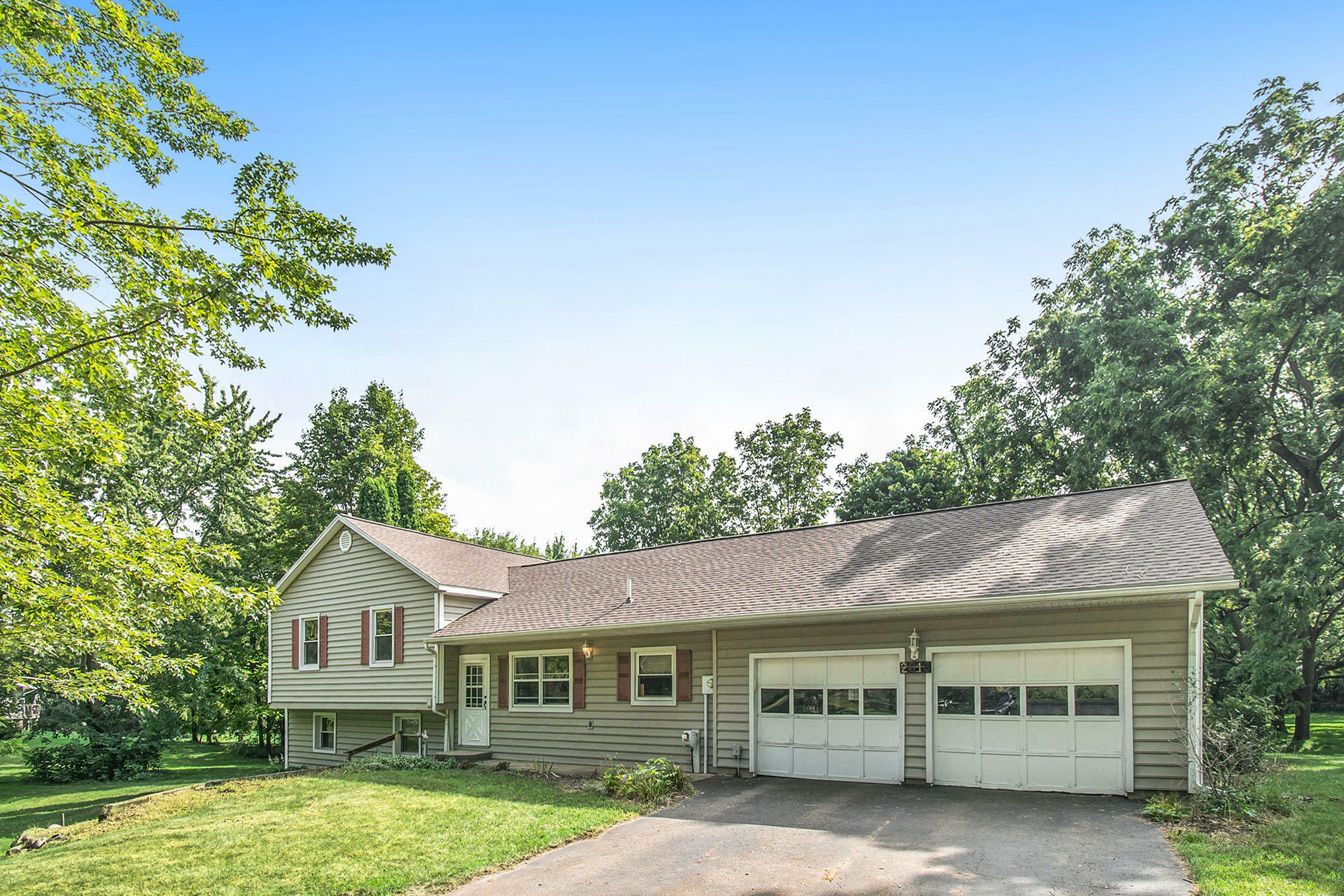 Property Photo:  2813 S 33rd Street  MI 49053 