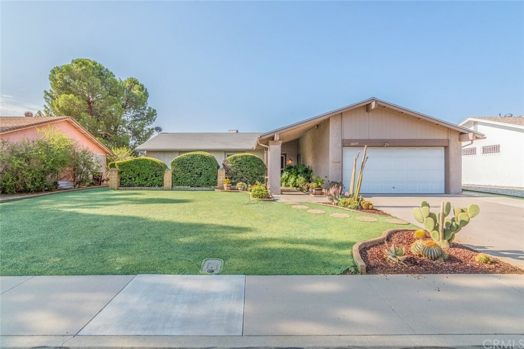 Property Photo:  26159 Fairlane Drive  CA 92586 