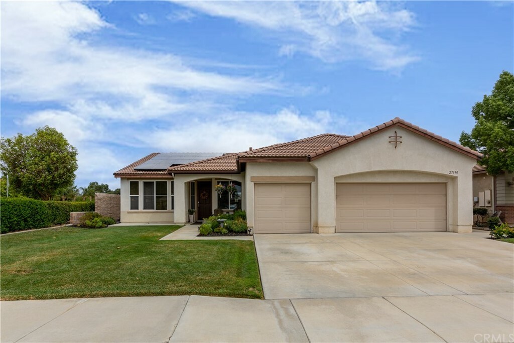 Property Photo:  27390 Finale Ct  CA 92584 