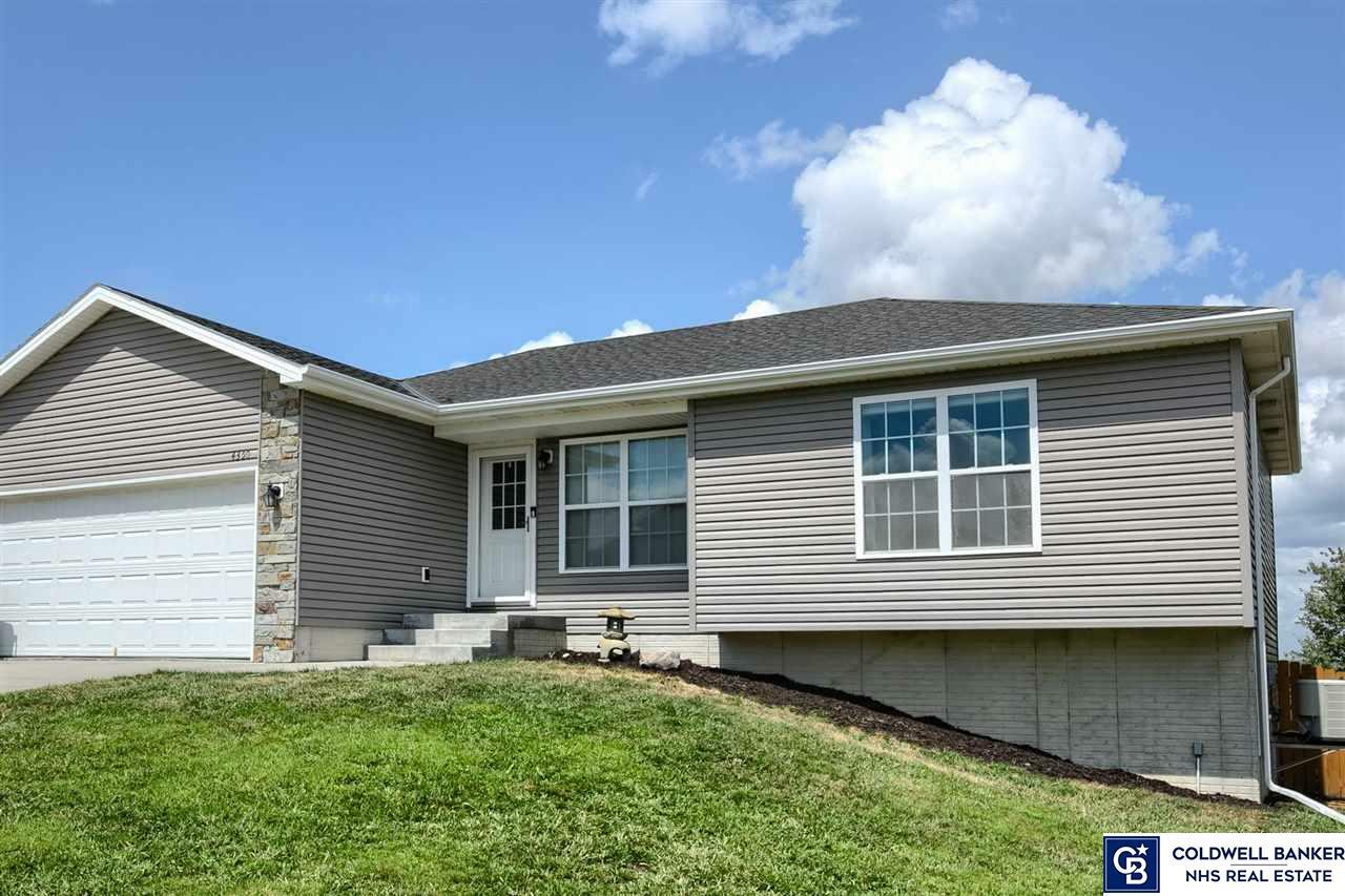 Property Photo:  4350 W Thatcher  NE 68528 