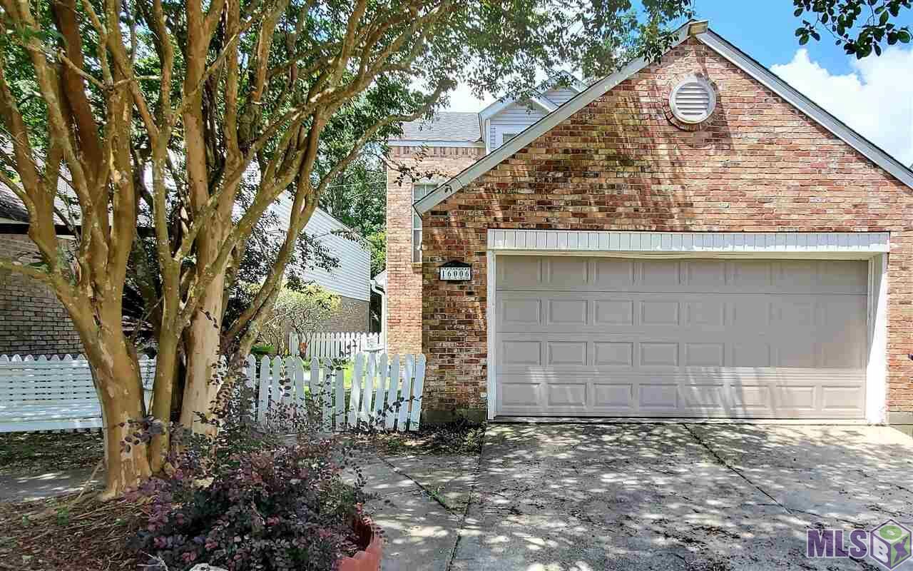 Property Photo: 16006 Crepemyrtle Dr LA 70817