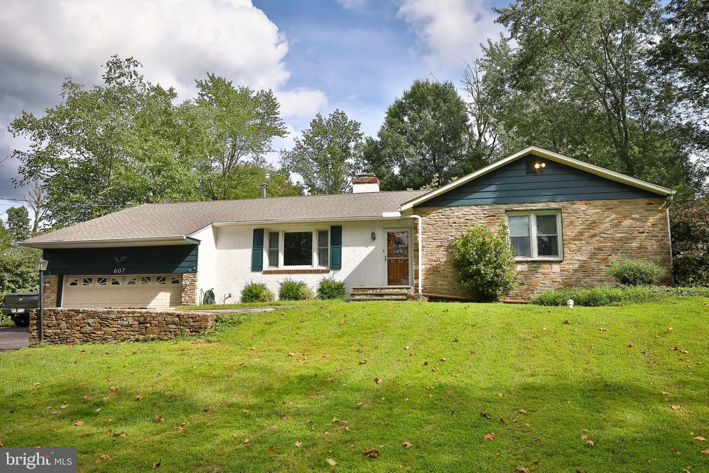 Property Photo:  607 McKean Road  PA 19002 