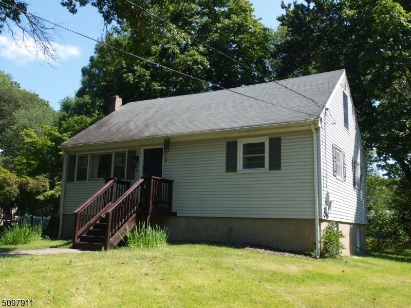 Property Photo:  6 Oakwood Ave  NJ 07440 