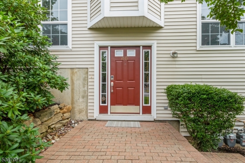 Property Photo:  1801 Middlefield Ct 1801  NJ 07834 