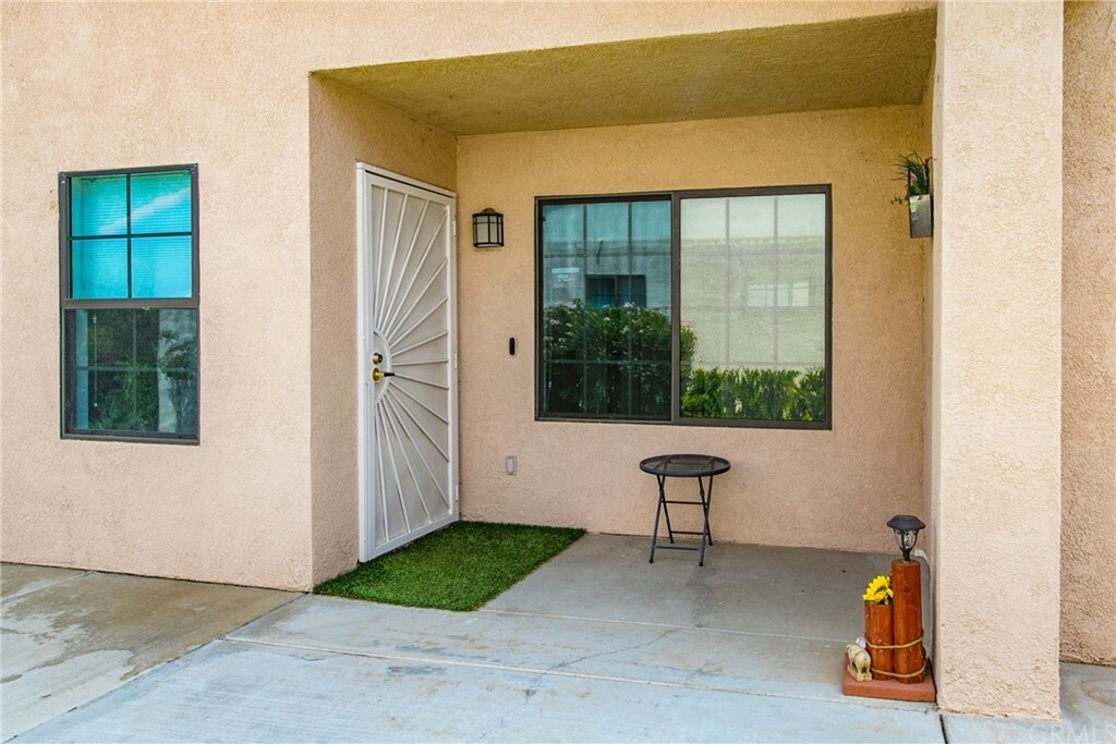 Property Photo:  1056 Mountain View Drive  CA 92545 