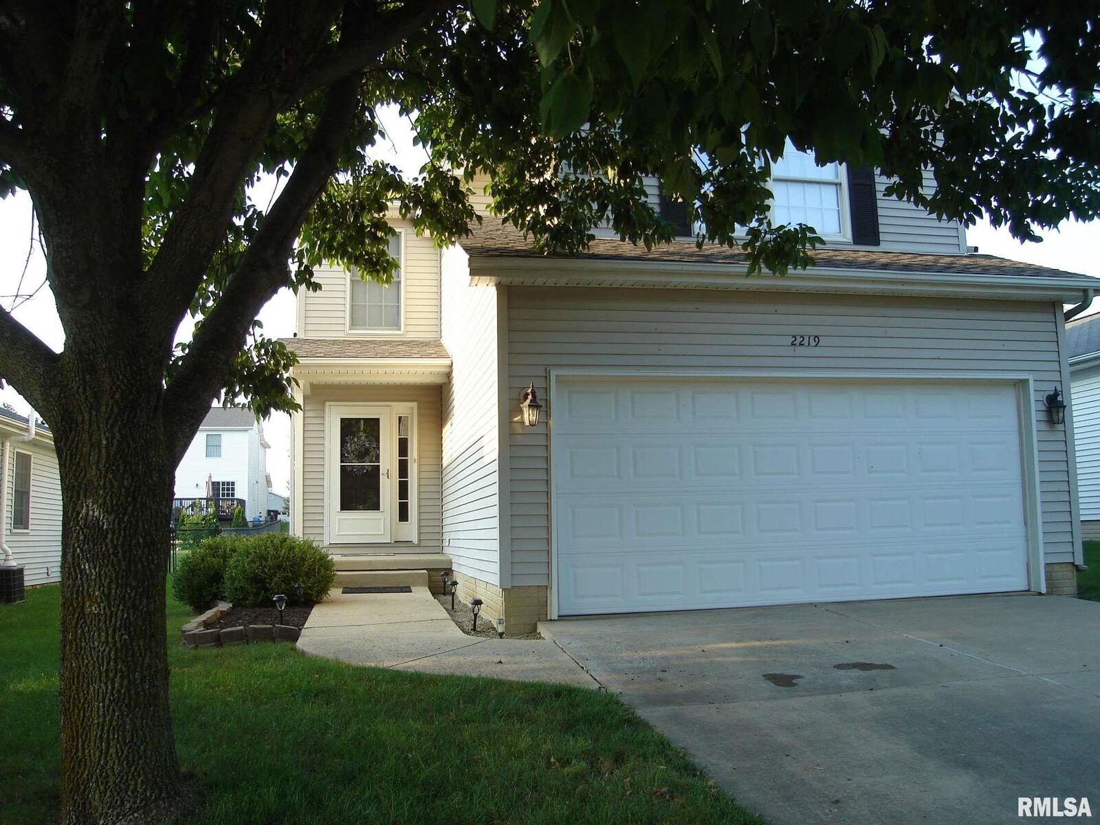 Property Photo:  2219 W Miners  IL 61525 