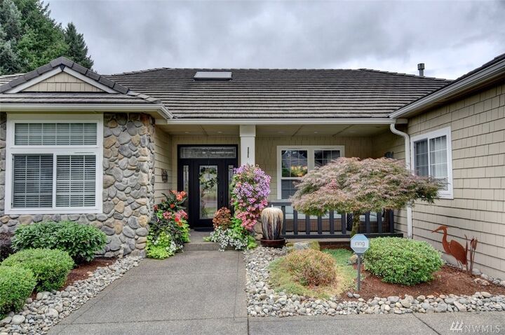 Property Photo: 6542 Turnberry Lane SE WA 98501