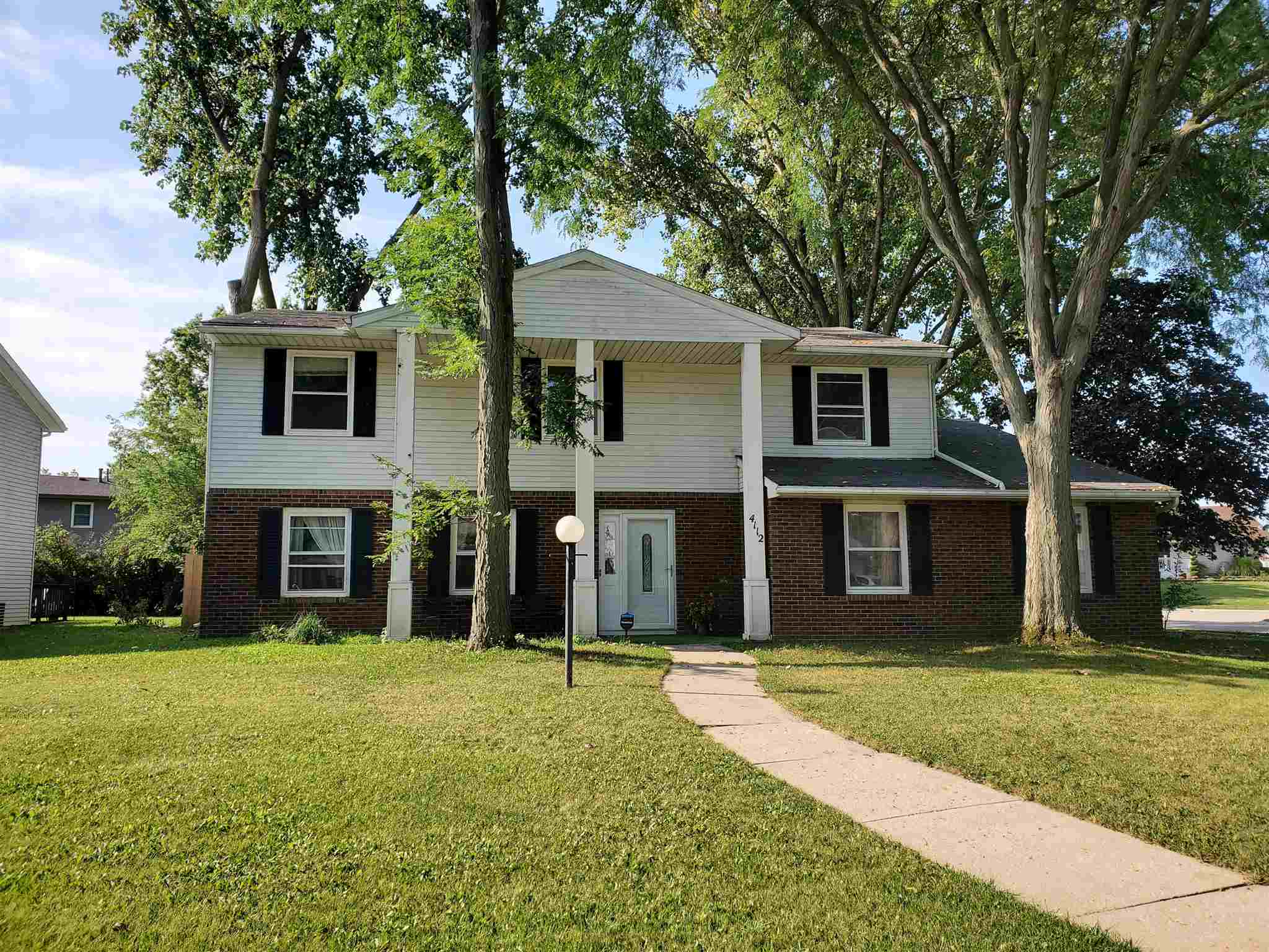 Property Photo:  4112 Strathdon Drive  IN 46816-4145 