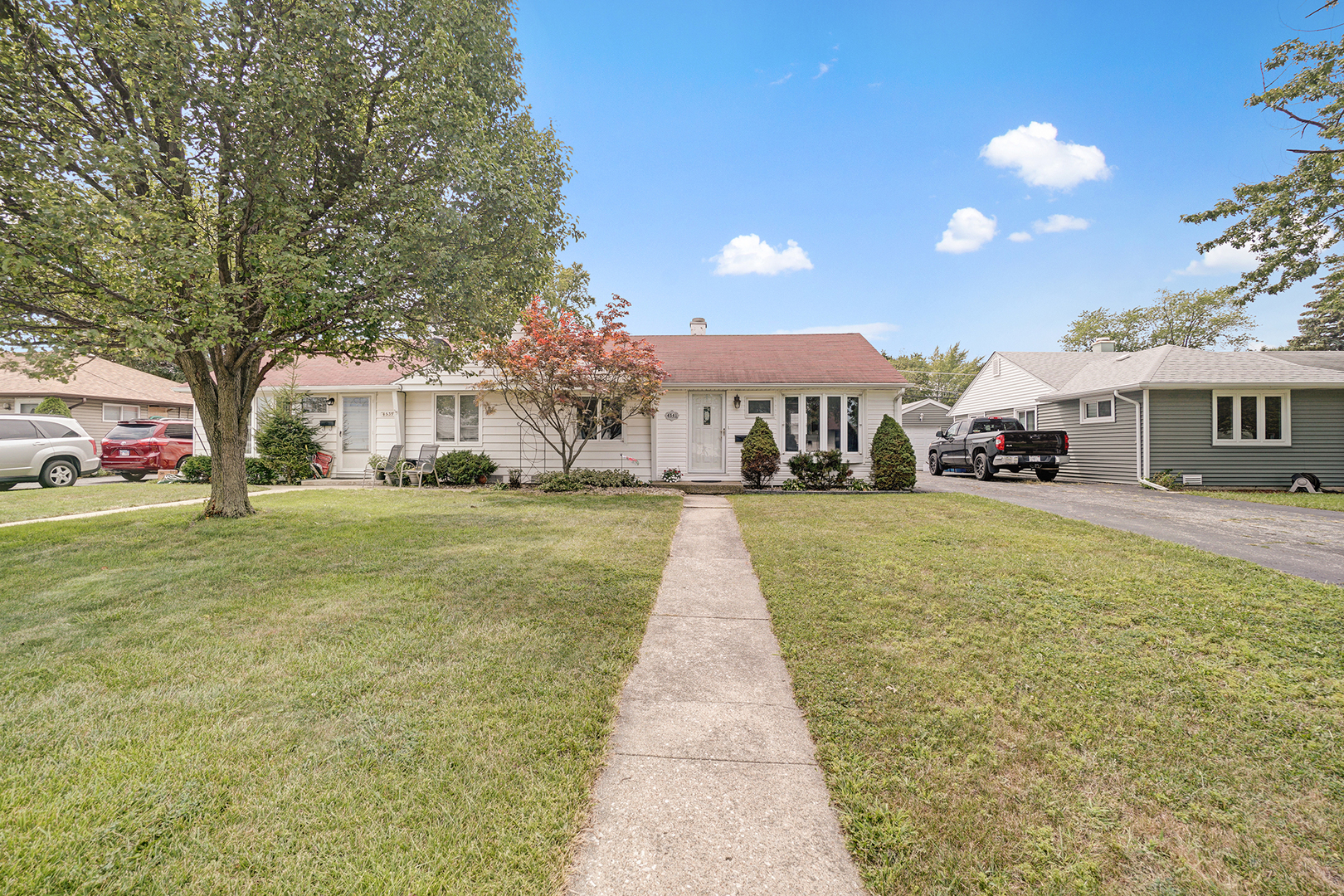 Property Photo: 4541 W 88th Street IL 60456