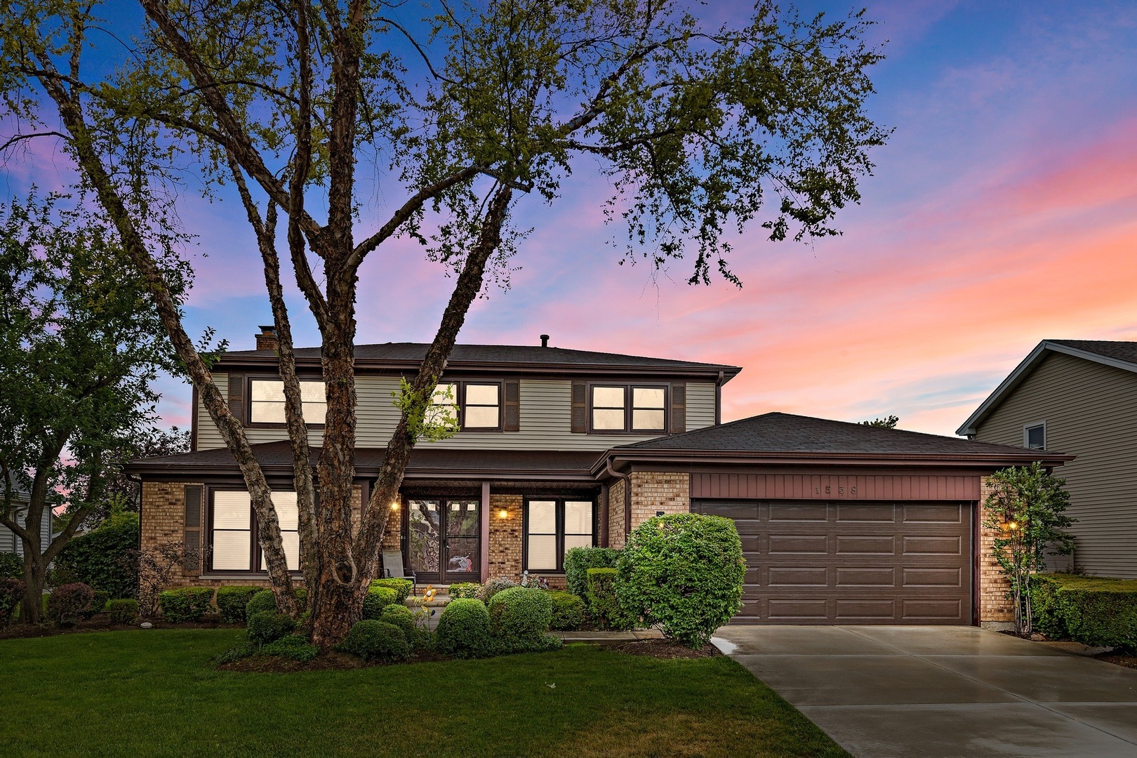 Property Photo: 1538 Rose Boulevard IL 60089