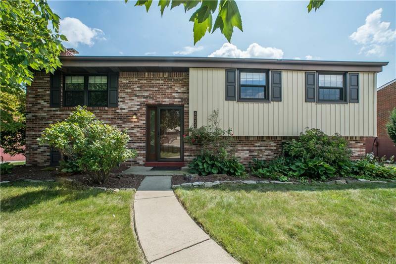 Property Photo: 4022 Firethorn Dr PA 15136