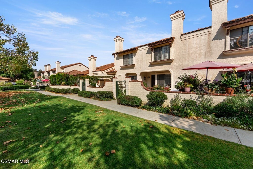 386 Country Club Drive C  Simi Valley CA 93065 photo