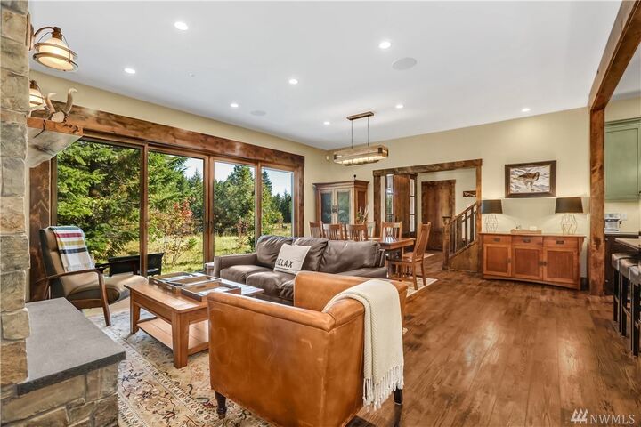 Property Photo: 3000 Jenkins Dr WA 98922