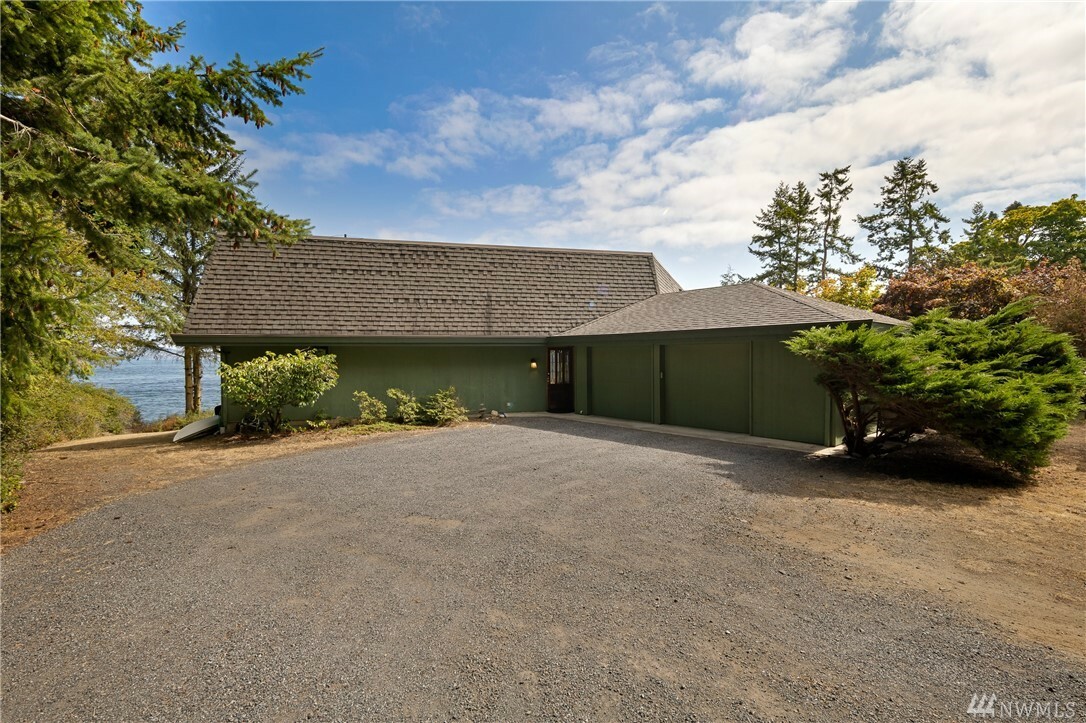 Property Photo:  1620 San Juan Drive  WA 98250 