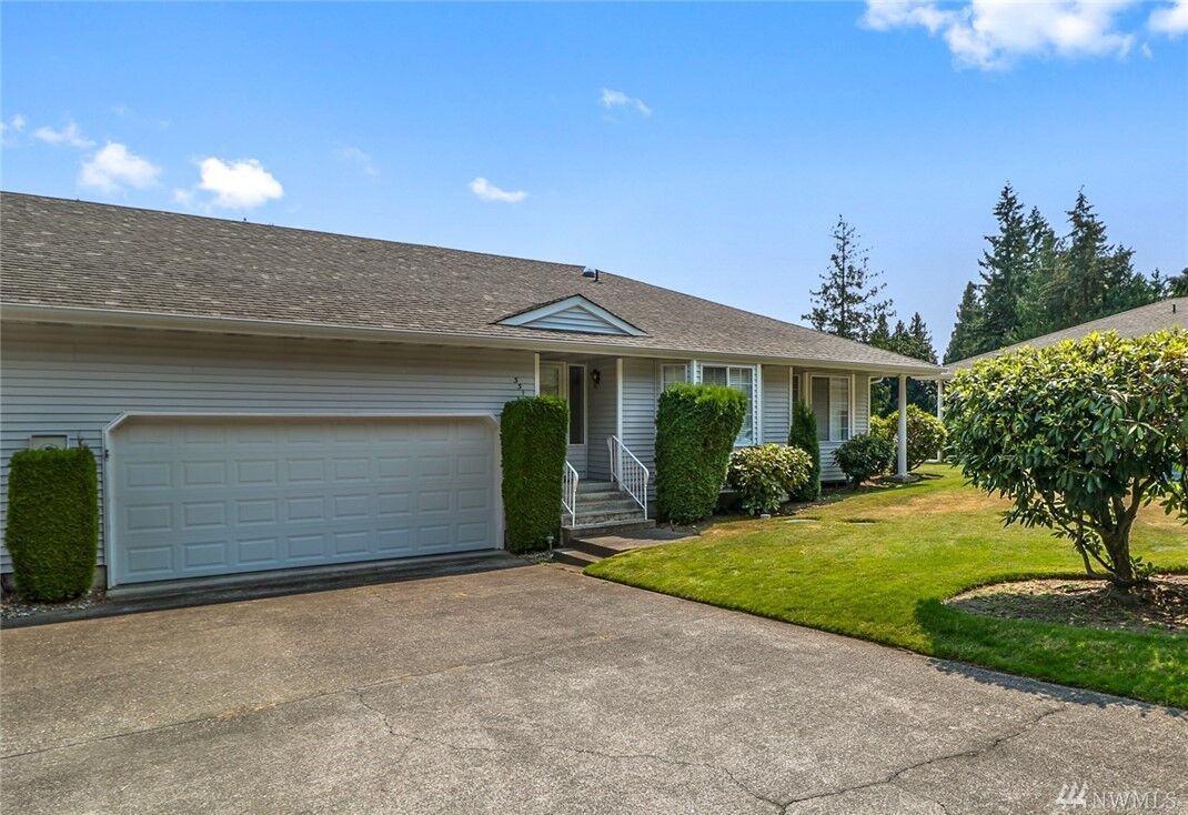 Property Photo: 3312 45th St 15-B WA 98335
