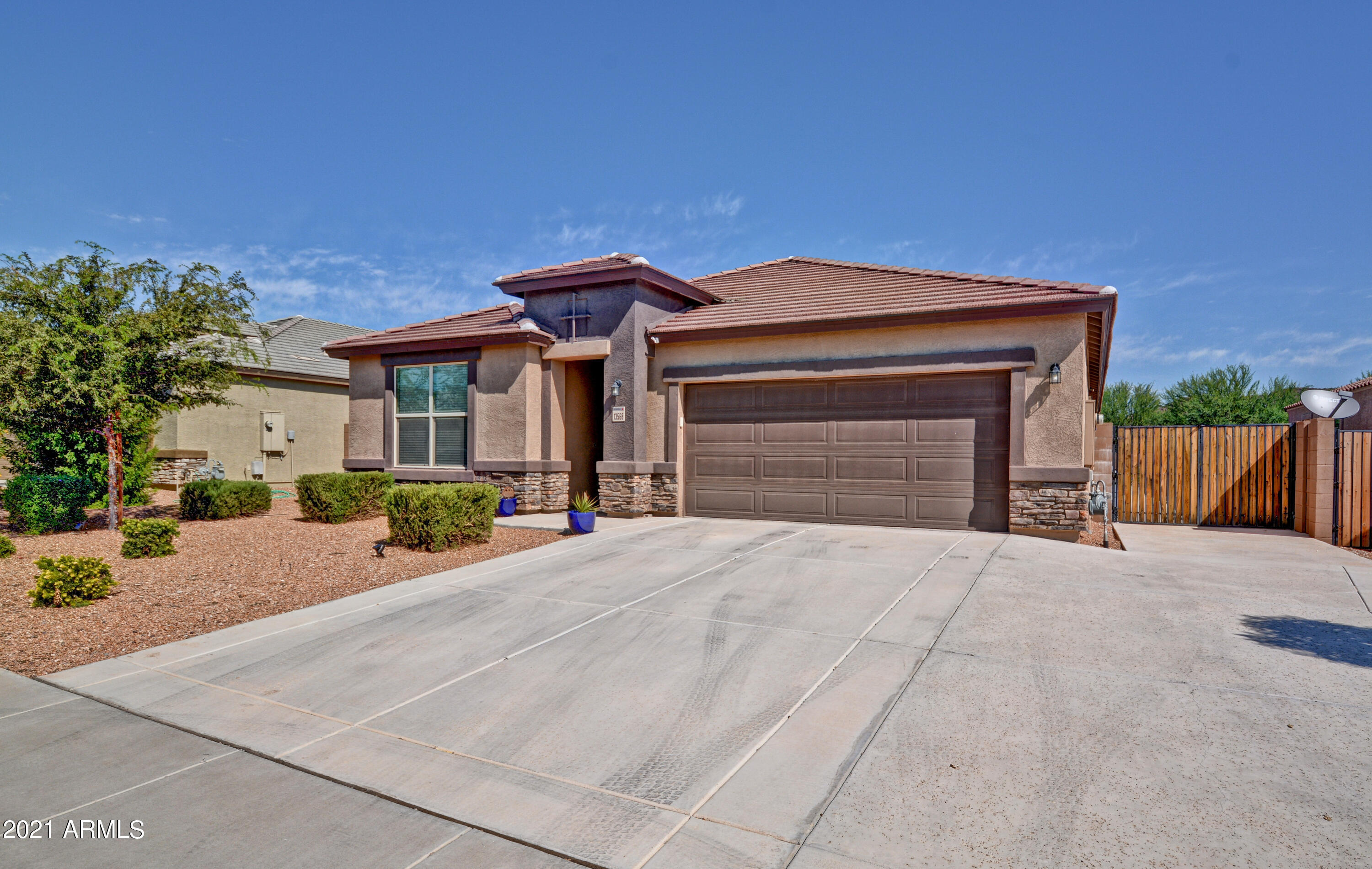 Property Photo:  13568 W Desert Moon Way  AZ 85383 