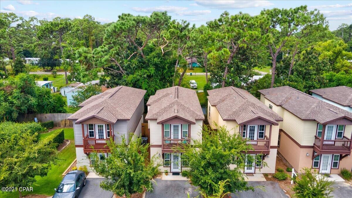 Property Photo: 2225 Brooke Street FL 32408