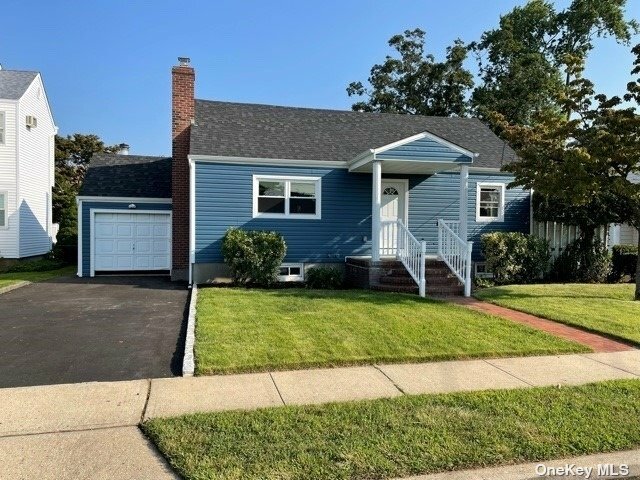 107 Willard Avenue  Farmingdale NY 11735 photo