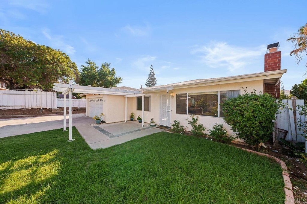 Property Photo:  956 Wilson Avenue  CA 92020 