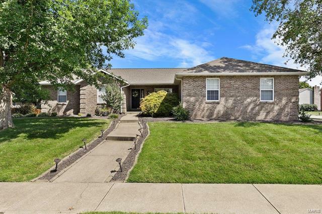 Property Photo: 902 Phillip Court 62269