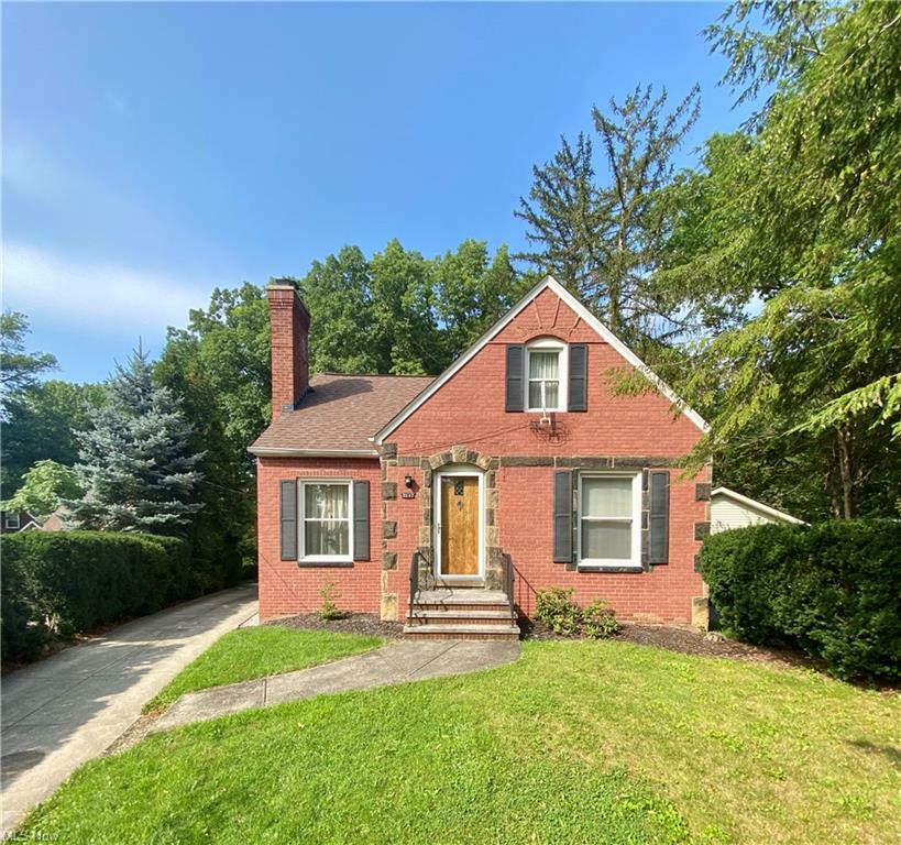 Property Photo: 3547 Randolph Road OH 44121