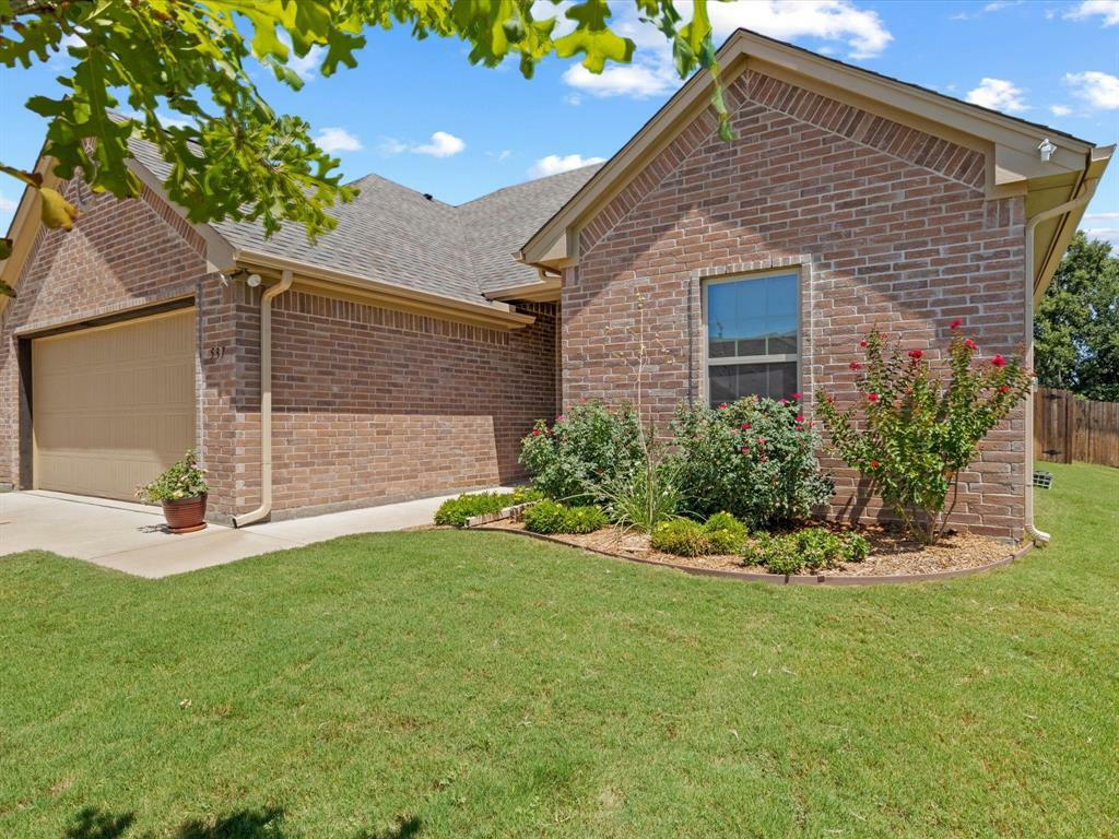 Property Photo:  537 Landry Court  TX 76049 