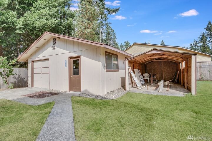 Property Photo:  8305 56th Av Ct E  WA 98371 