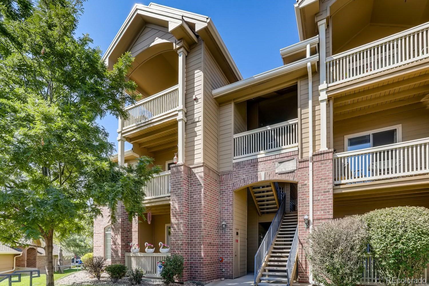 Property Photo:  1691 W Canal Circle 1118  CO 80120 