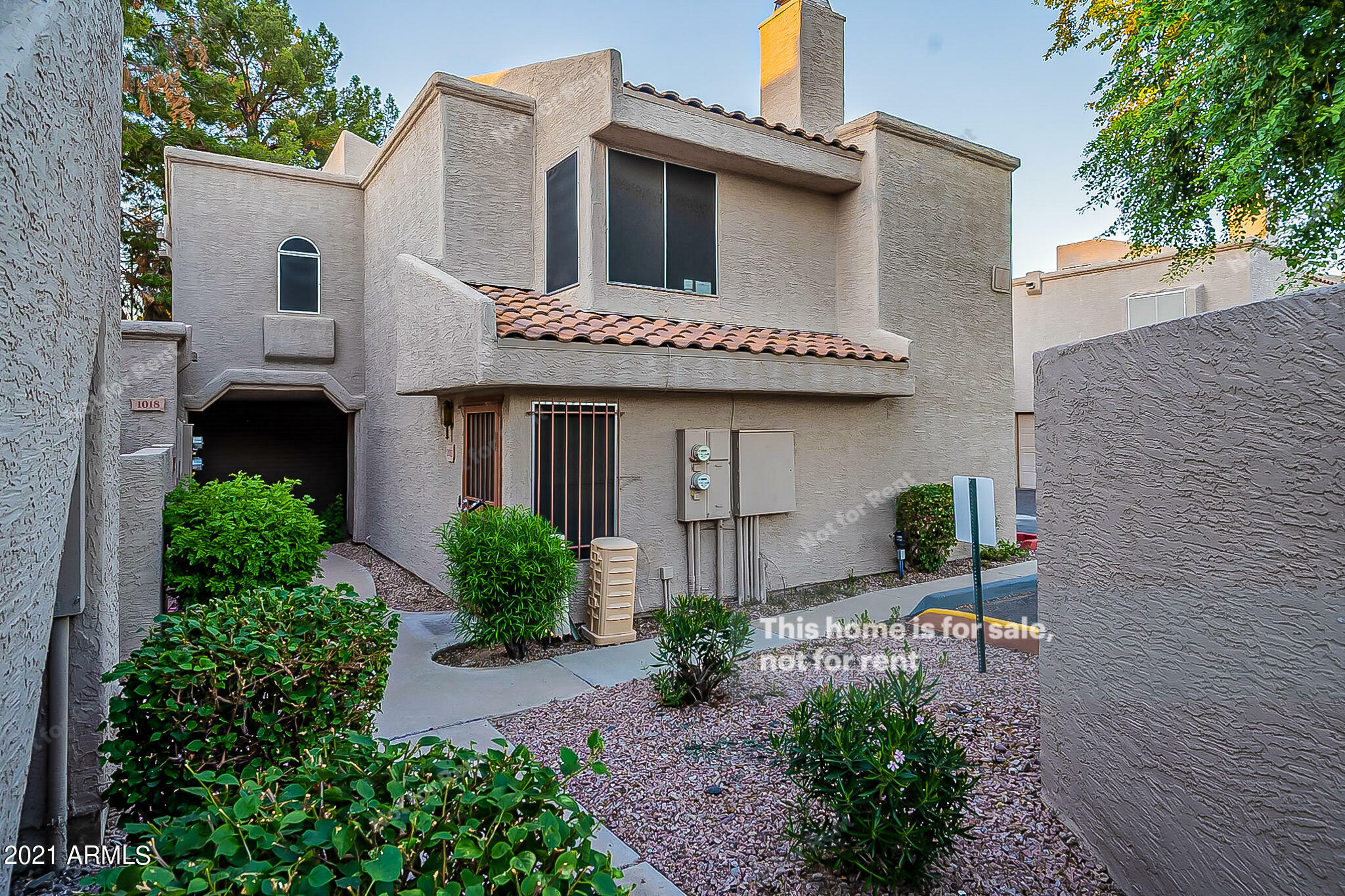 Property Photo:  2834 S Extension Road 2015  AZ 85210 