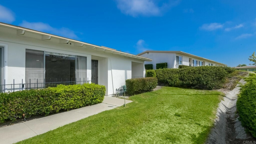 Property Photo: 3890 Vista Campana S 89 CA 92057