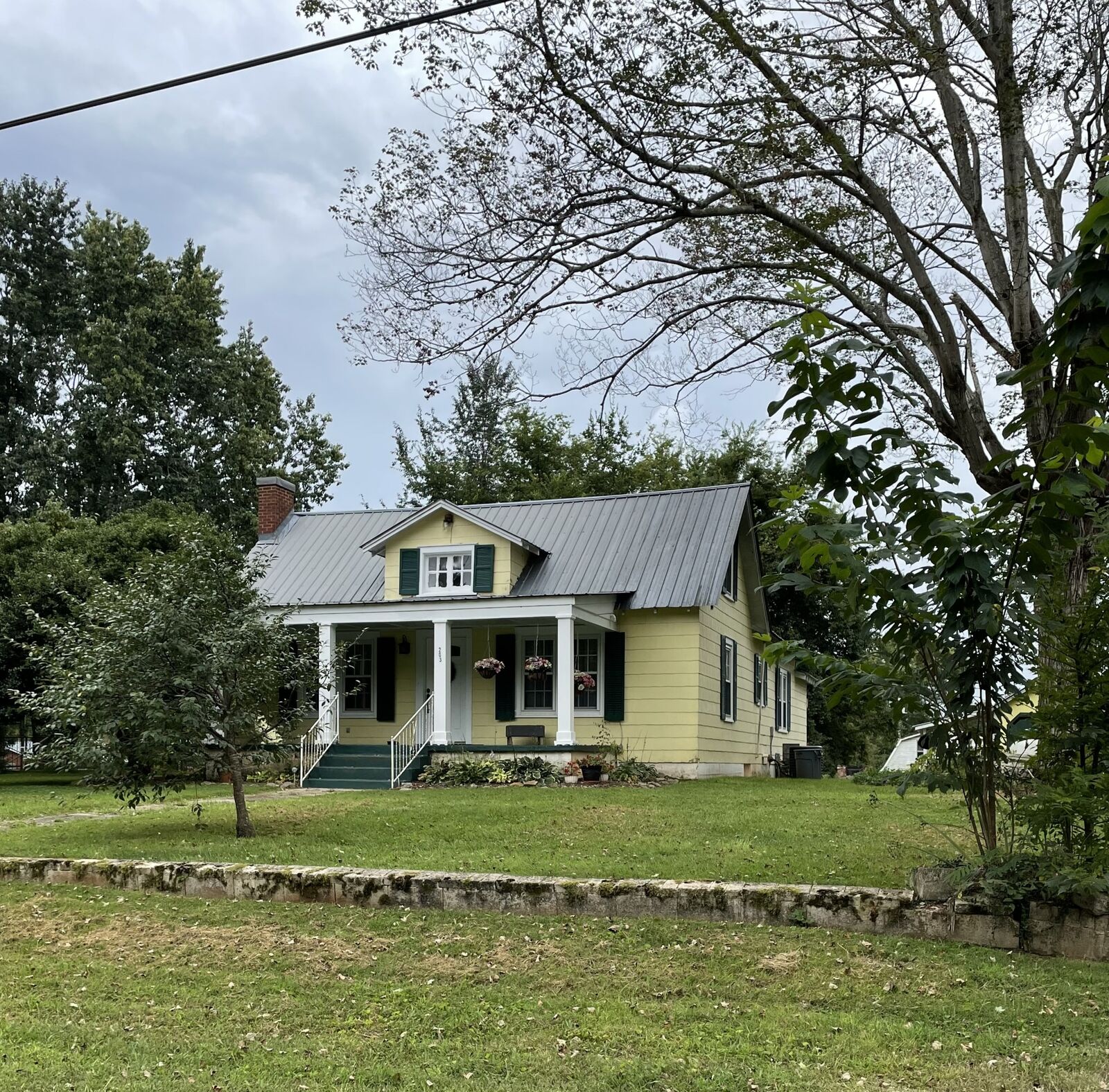 Property Photo:  203 Lucas St  TN 37345 