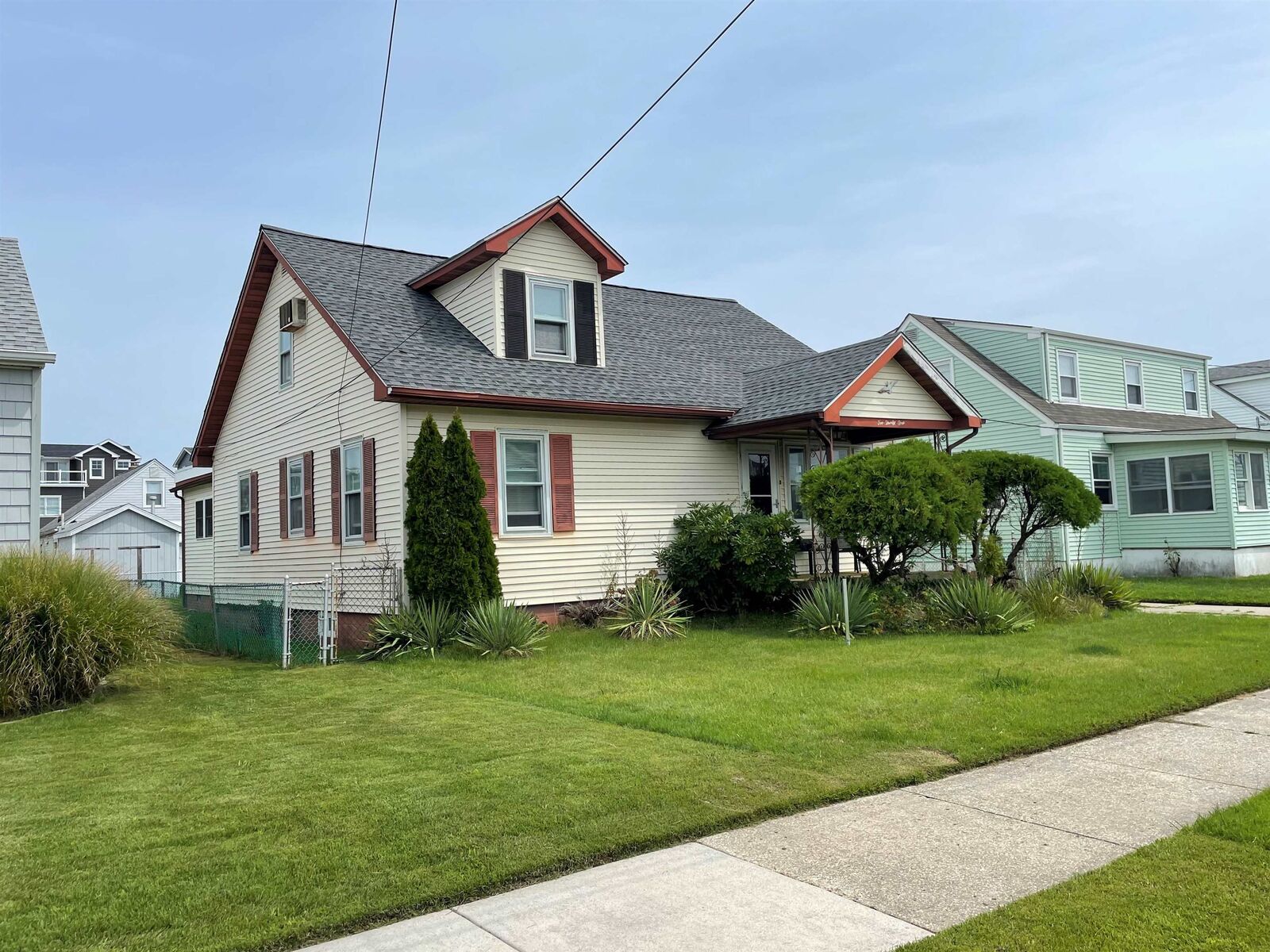 Property Photo:  231 E 11th  NJ 08260 