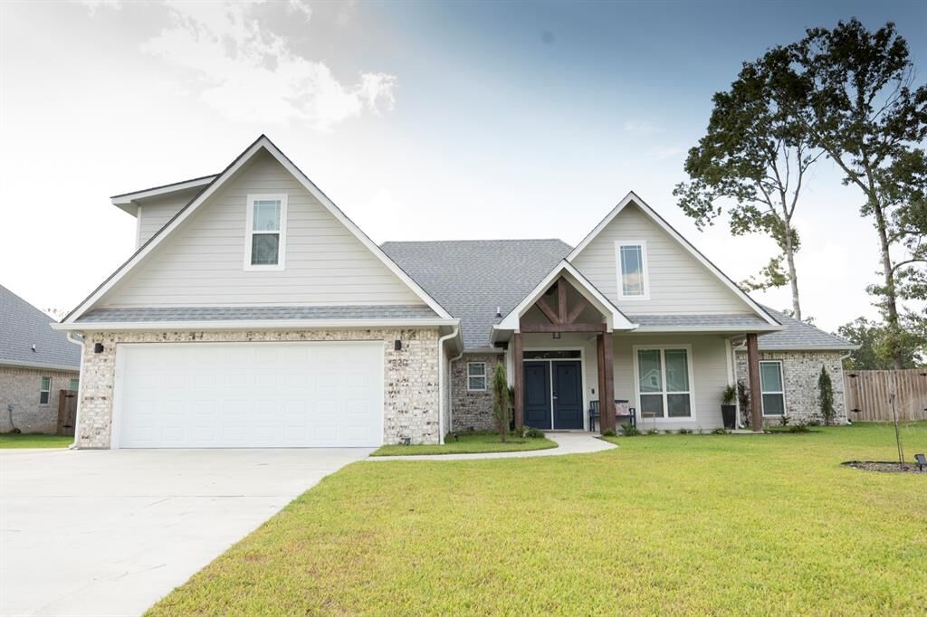 Property Photo:  220 Rustic Pines Drive  TX 75904 